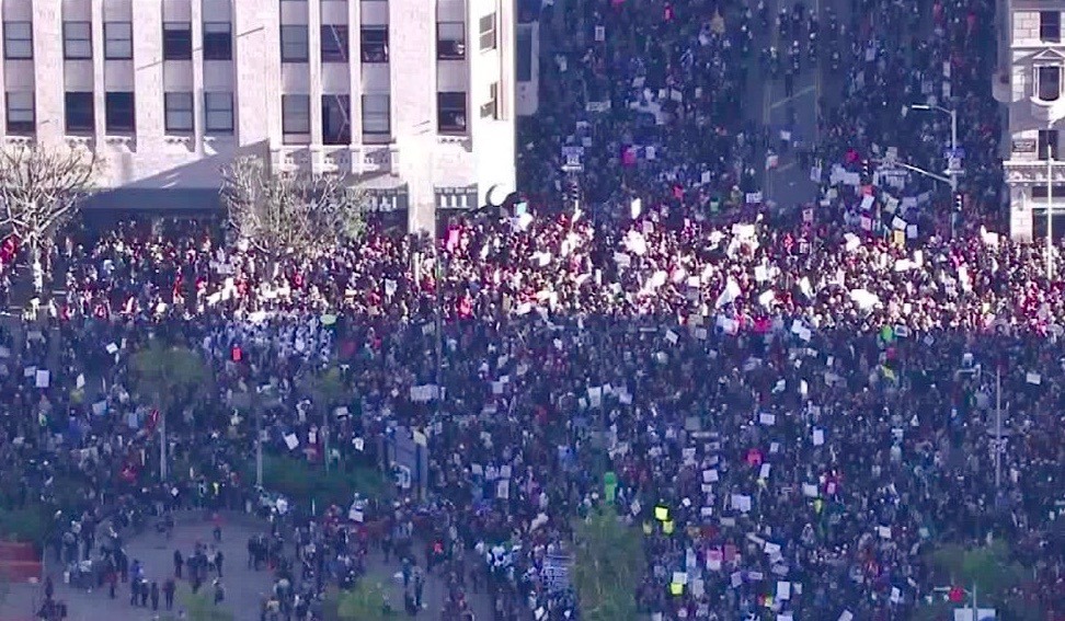 Women's March in Los Angeles draws 20% of the city's entire population ...